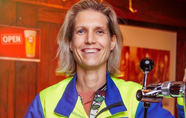 Vrouw aan het hoofd van Alken-Maes