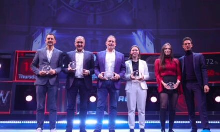 Ordingse Thyrsa Eertmans sluit 2025 af met twee prestigieuze autosportawards