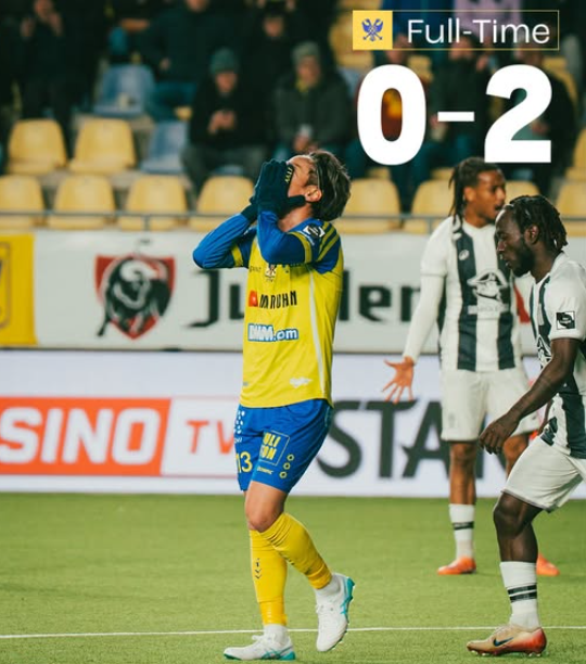 “Potdichte wedstrijd” met zwakke arbitrage nekt STVV. Charlerloi in bloedvorm duikt de top 6 binnen