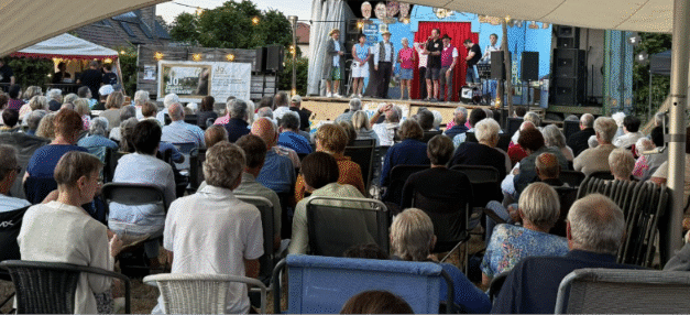 Uniek volks openluchttheater in Sint-Truiden. “Het is geen zomer als De Bòddelkèèr niet optreedt”